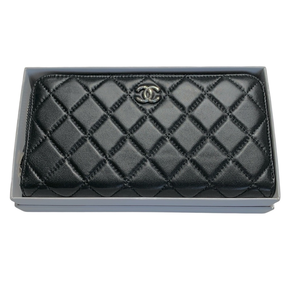 🆕 Chanel Black Quilted Leather CC Zip Around Wallet 🆕
